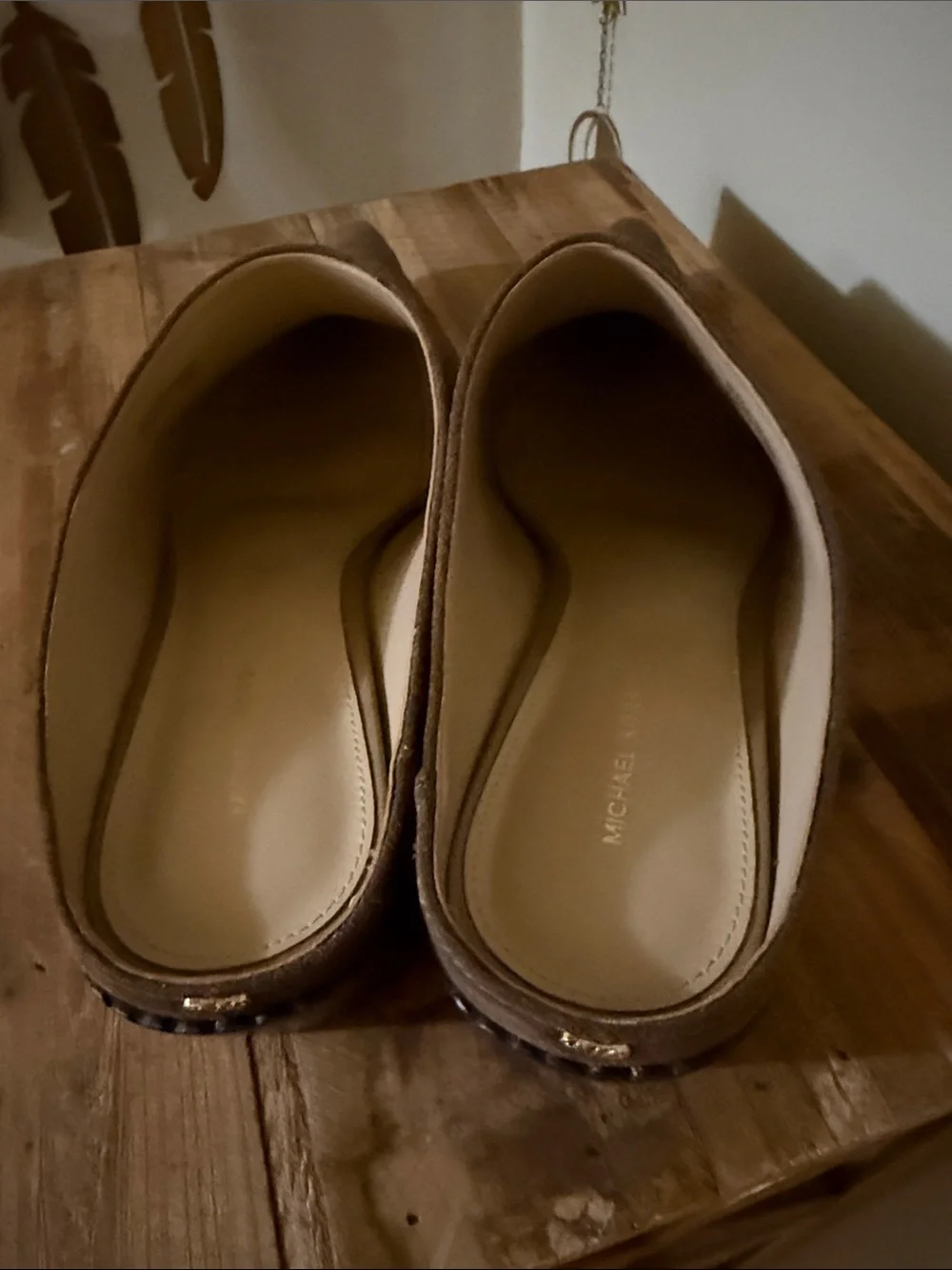 Michael Kors Brown Leather Upper Pointed Toe Nash Mules. Sz 8.5